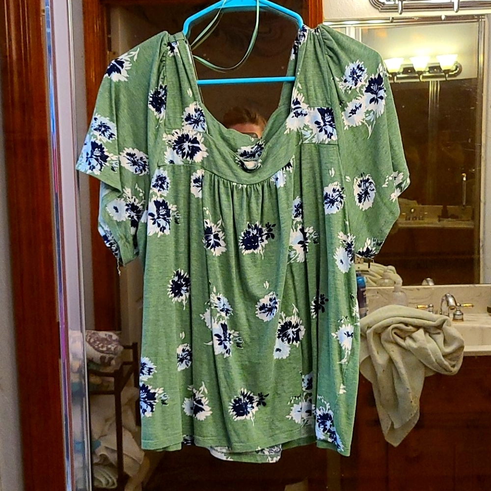 Lucky brand top